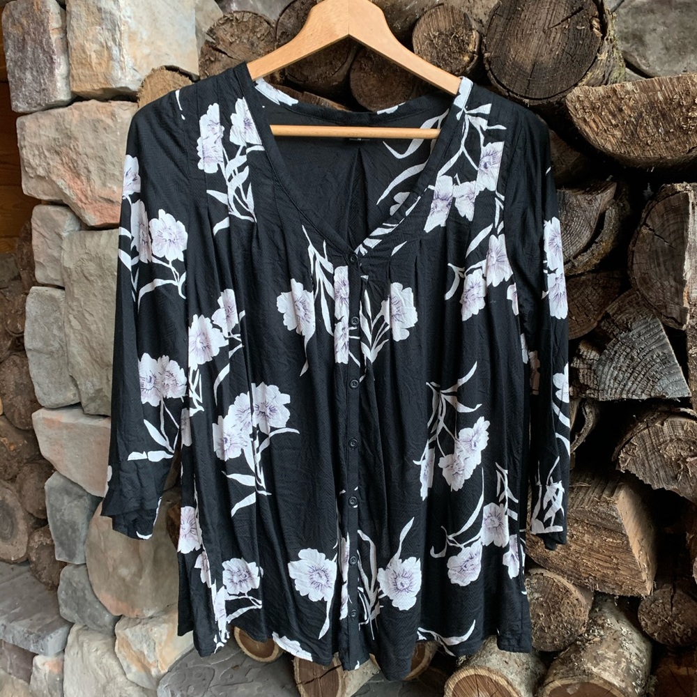 Volcom 3/4 sleeve blouse